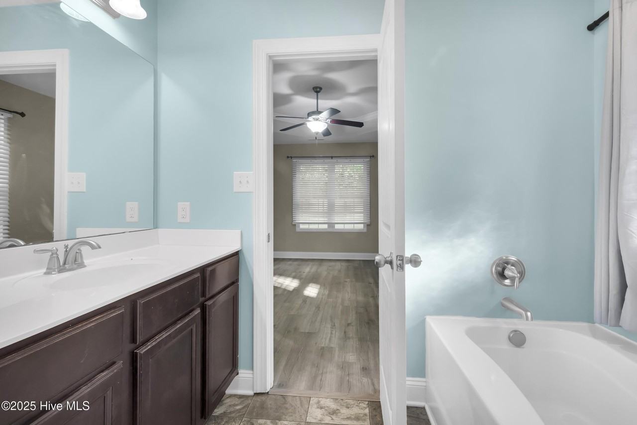117 Fairview St - Photo 7 of 26