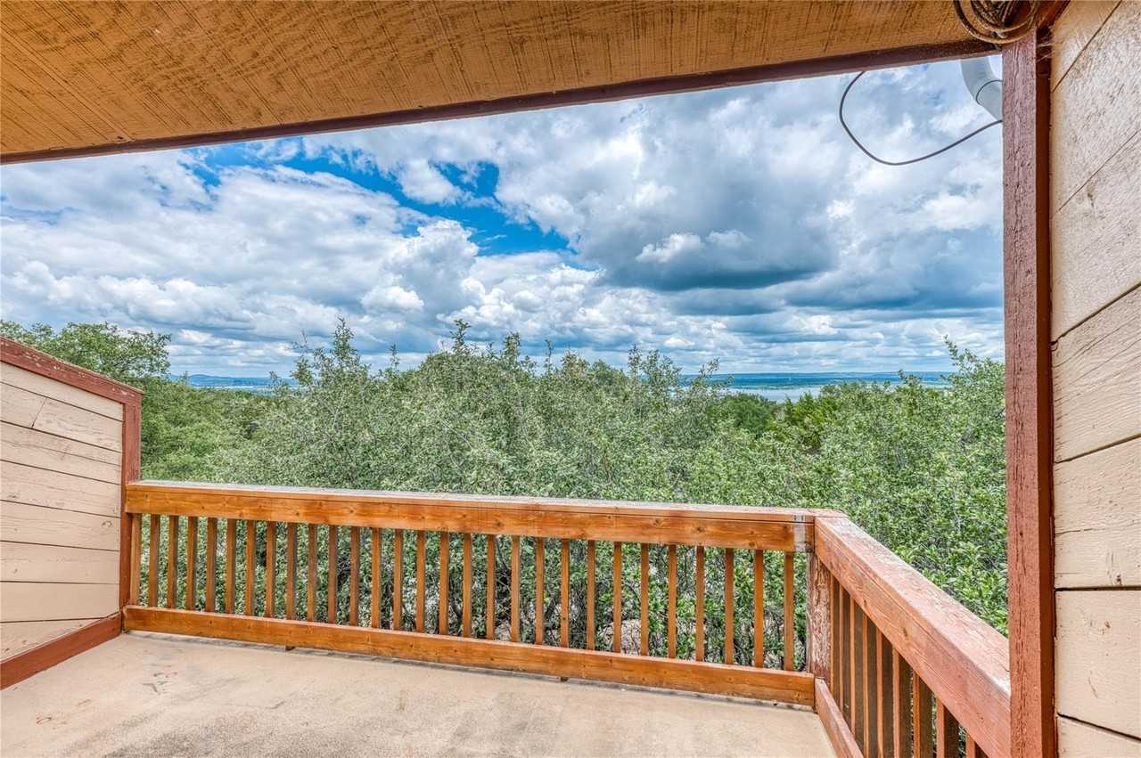 901 Cheyenne - Photo 3 of 18