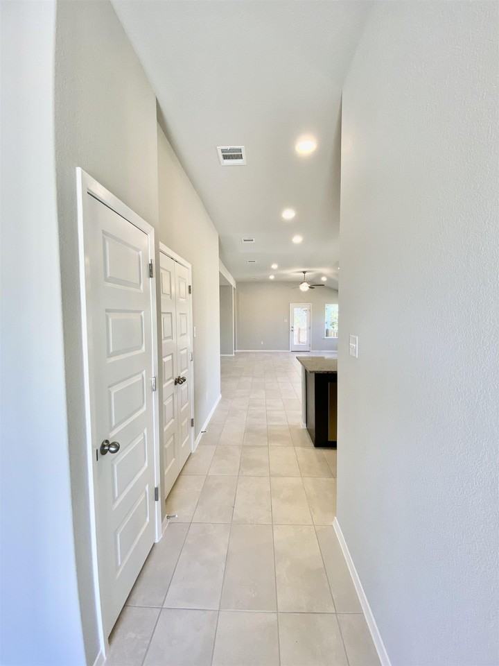 3702 Austin Cv - Photo 7 of 29