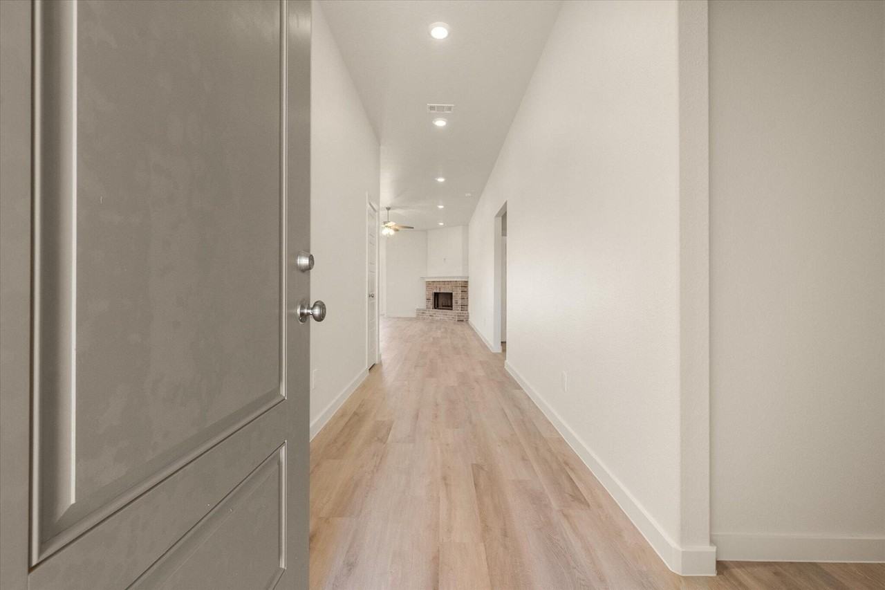 2604 Garland Ave - Photo 2 of 24