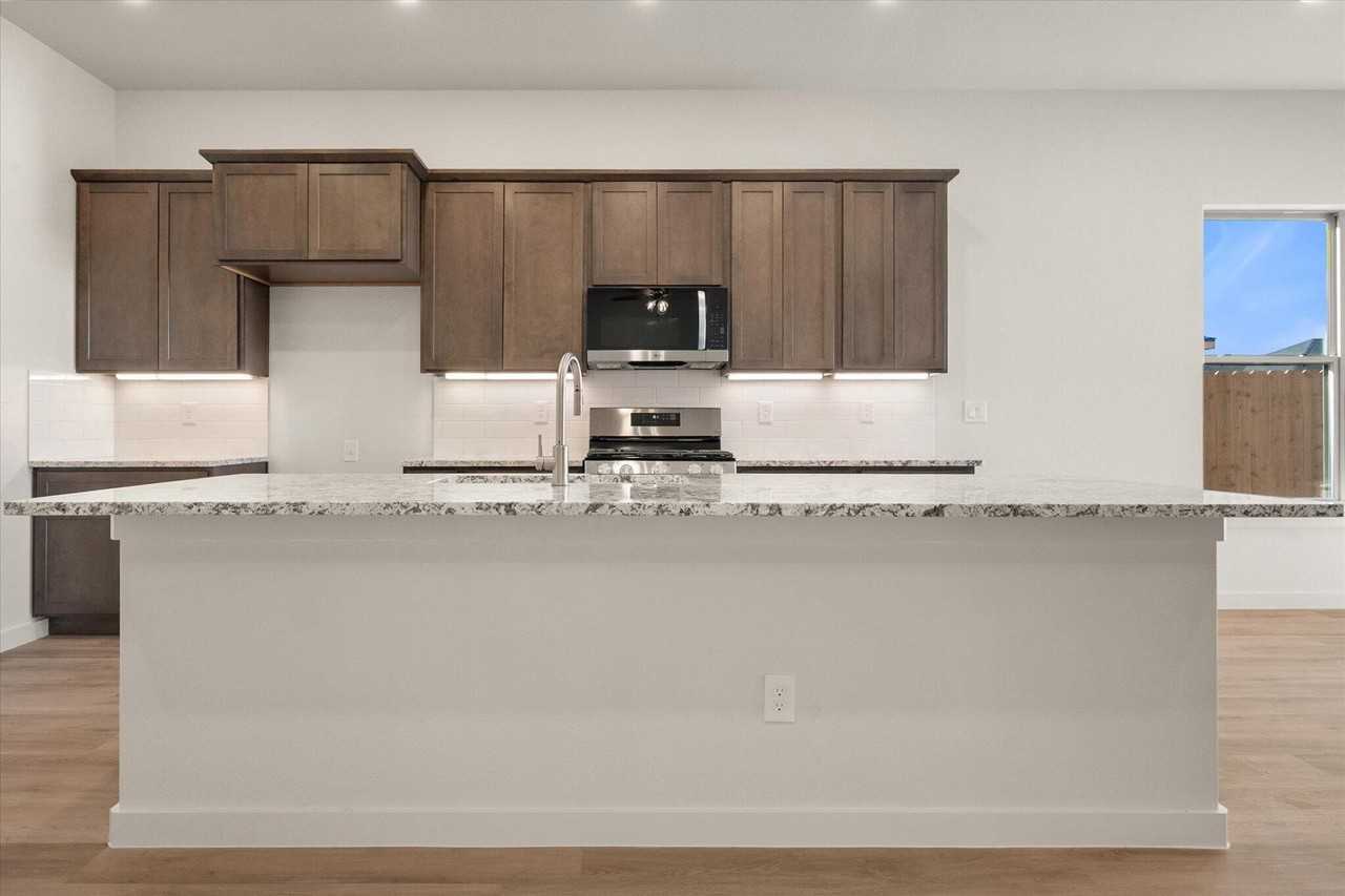 2604 Garland Ave - Photo 3 of 24
