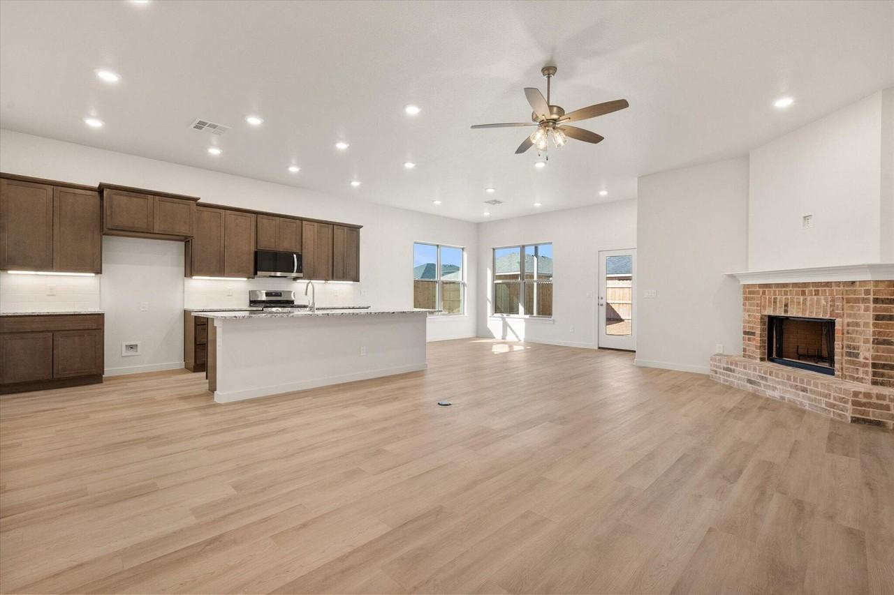2604 Garland Ave - Photo 6 of 24