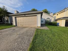 featured image of 2592 Woodhill Dr