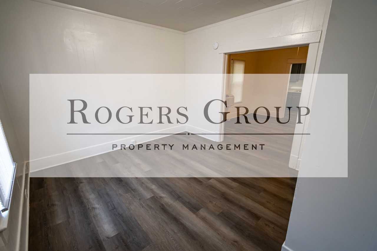 402 E Montgomery St - Photo 3 of 8