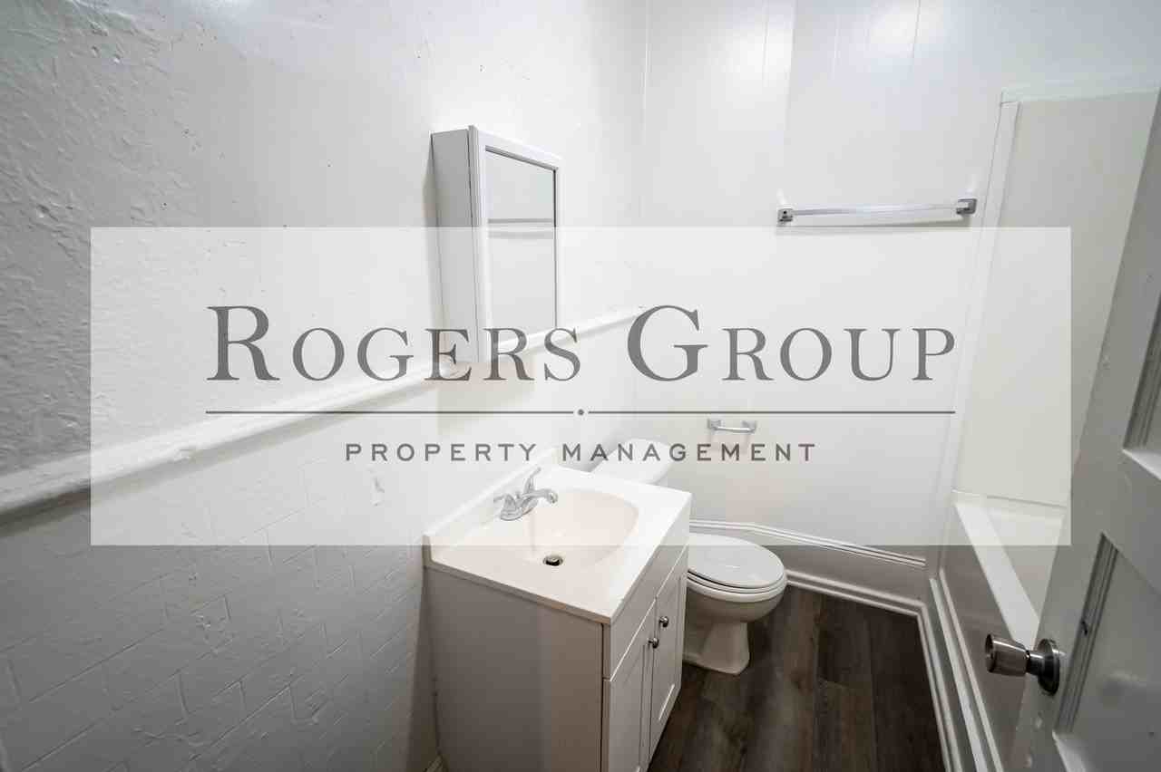 402 E Montgomery St - Photo 6 of 8