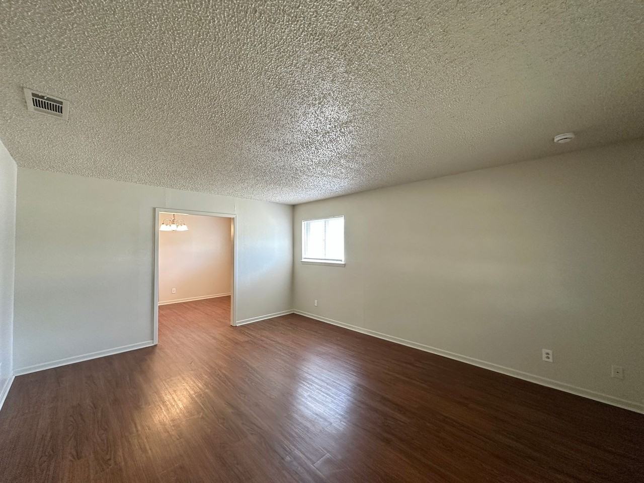 1524 Linda Ln - Photo 2 of 2