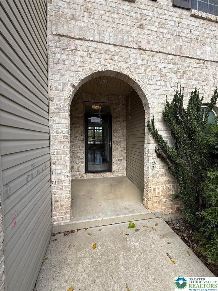 4528 Bellflower Way - Photo 2 of 29