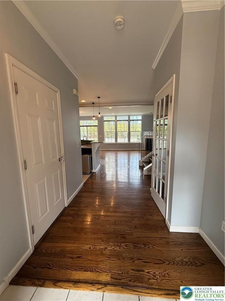 4528 Bellflower Way - Photo 3 of 29
