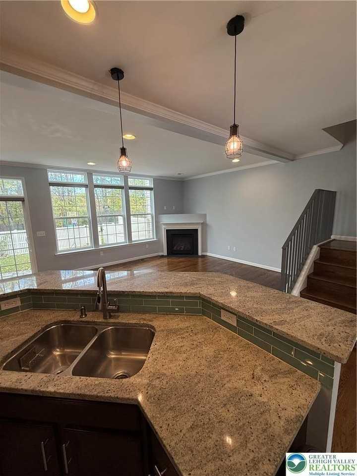 4528 Bellflower Way - Photo 7 of 29