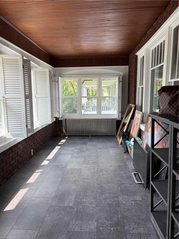 7 E Plainfield Ave - Photo 3 of 31