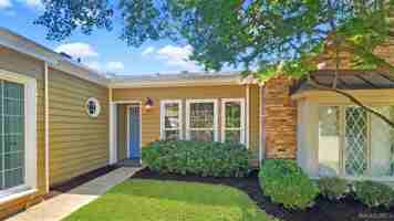 featured image of 2067 Hazel Hedge Ln