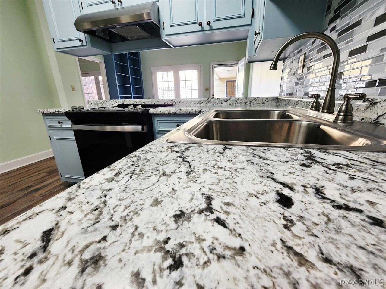 2067 Hazel Hedge Ln - Photo 6 of 19