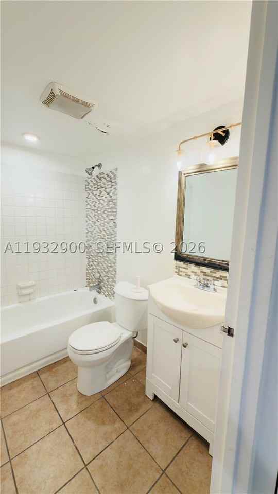 5855 Washington St #90 - Photo 7 of 20
