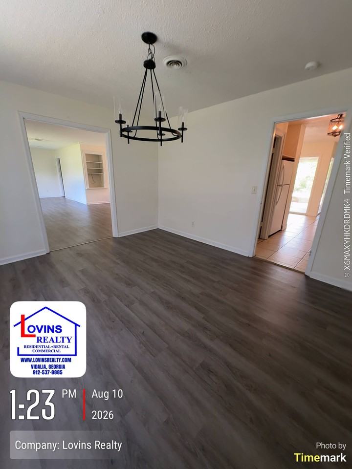405 W 9th St #1 - Photo 5 of 10