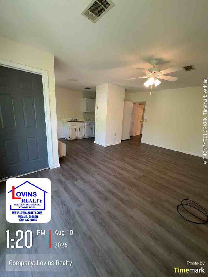 405 W 9th St #1 - Photo 7 of 10