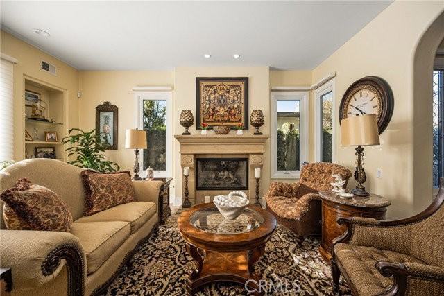 3222 Clay St - Photo 6 of 8