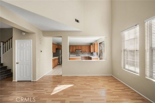 11645 Maynard Ave - Photo 7 of 8