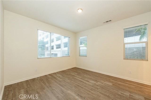123 Citysquare - Photo 2 of 8