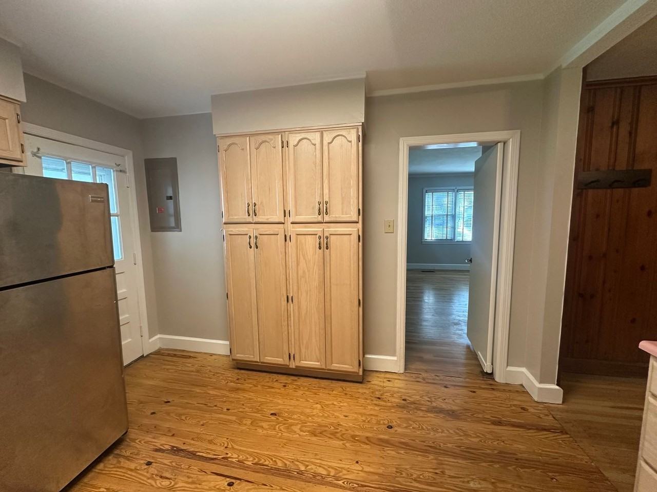 5515 Habersham St - Photo 3 of 15