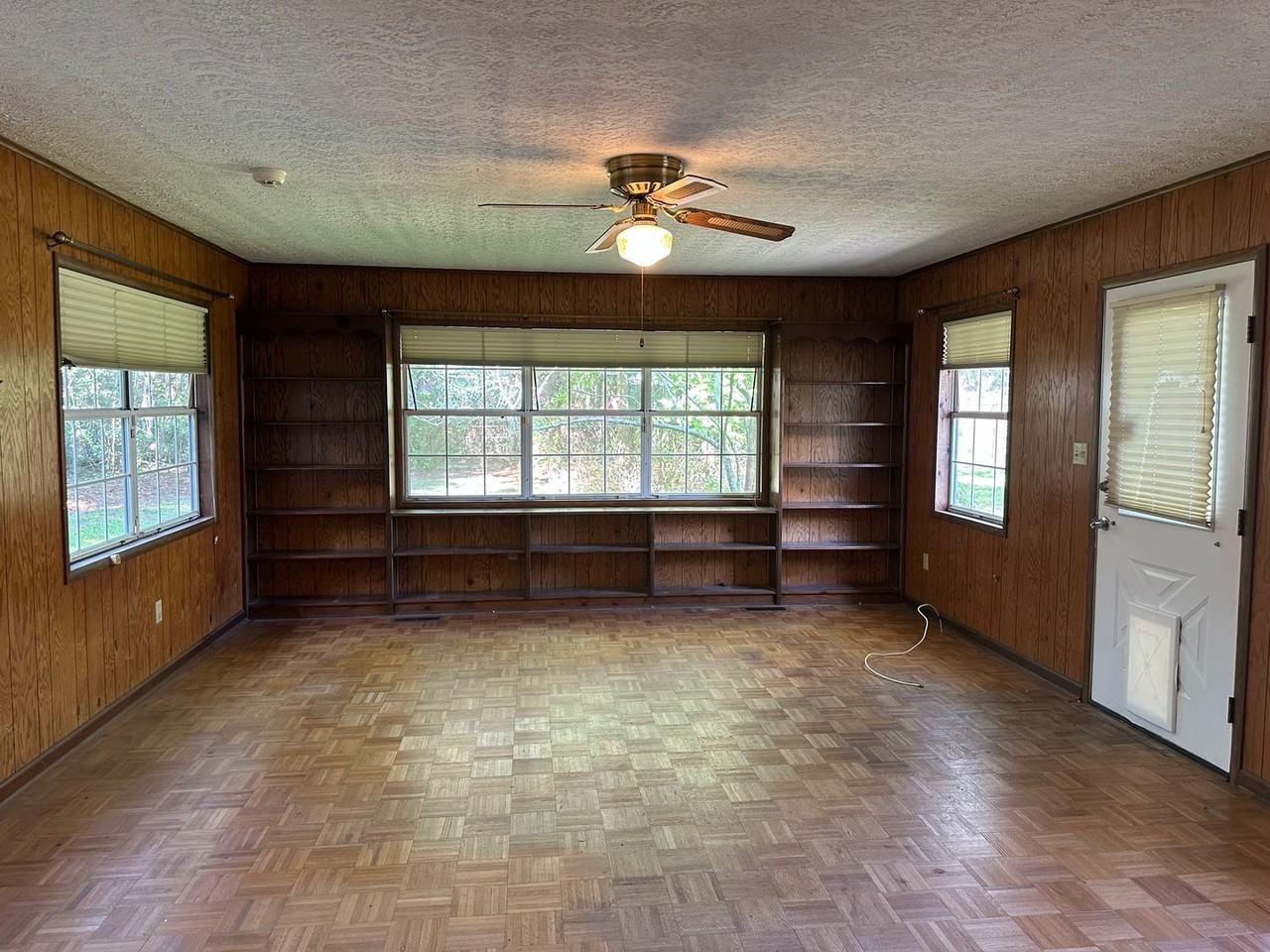5515 Habersham St - Photo 6 of 15
