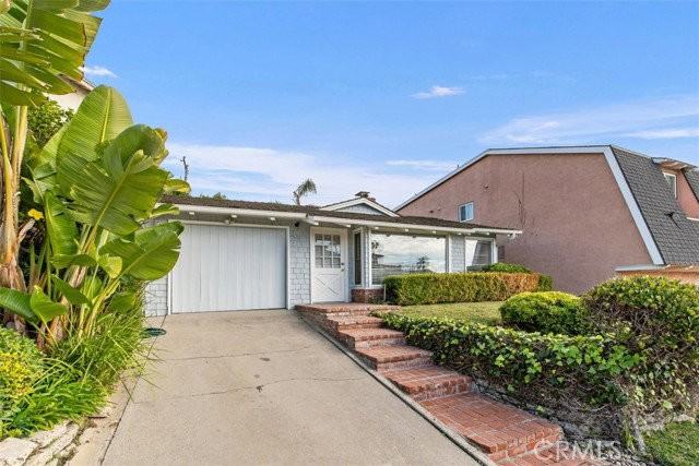 33782 Colegio Dr - Photo 2 of 8