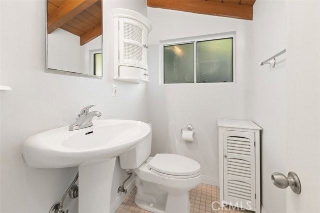 33782 Colegio Dr - Photo 4 of 8