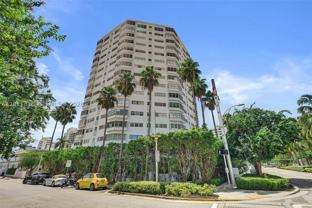1881 Washington Ave #6H - Photo 1 of 1