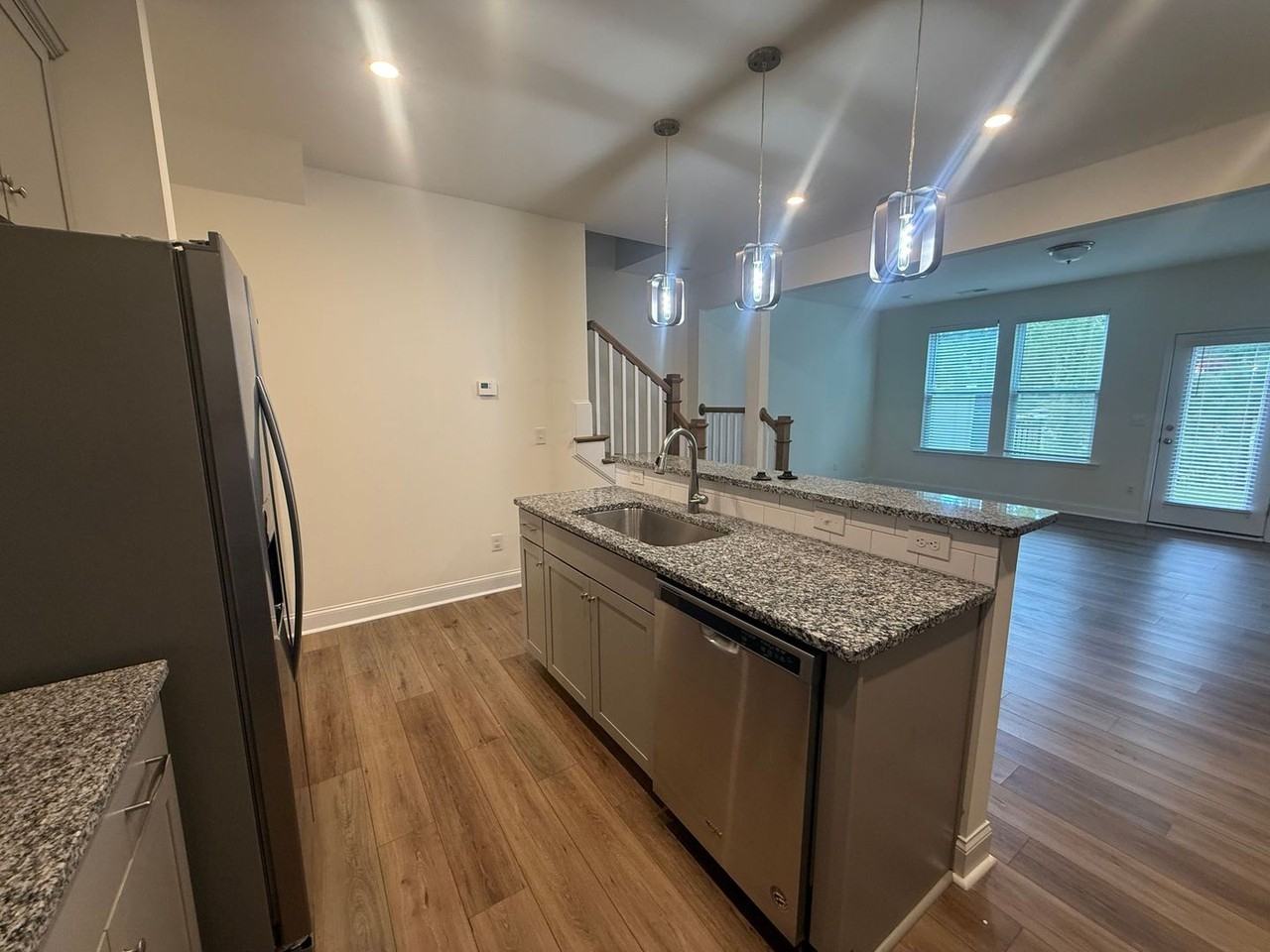 1424 Crest Creek Ct - Photo 6 of 24
