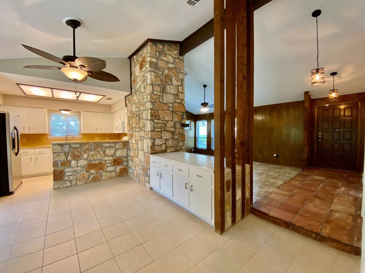 7219 Scenic Brook Dr - Photo 7 of 32