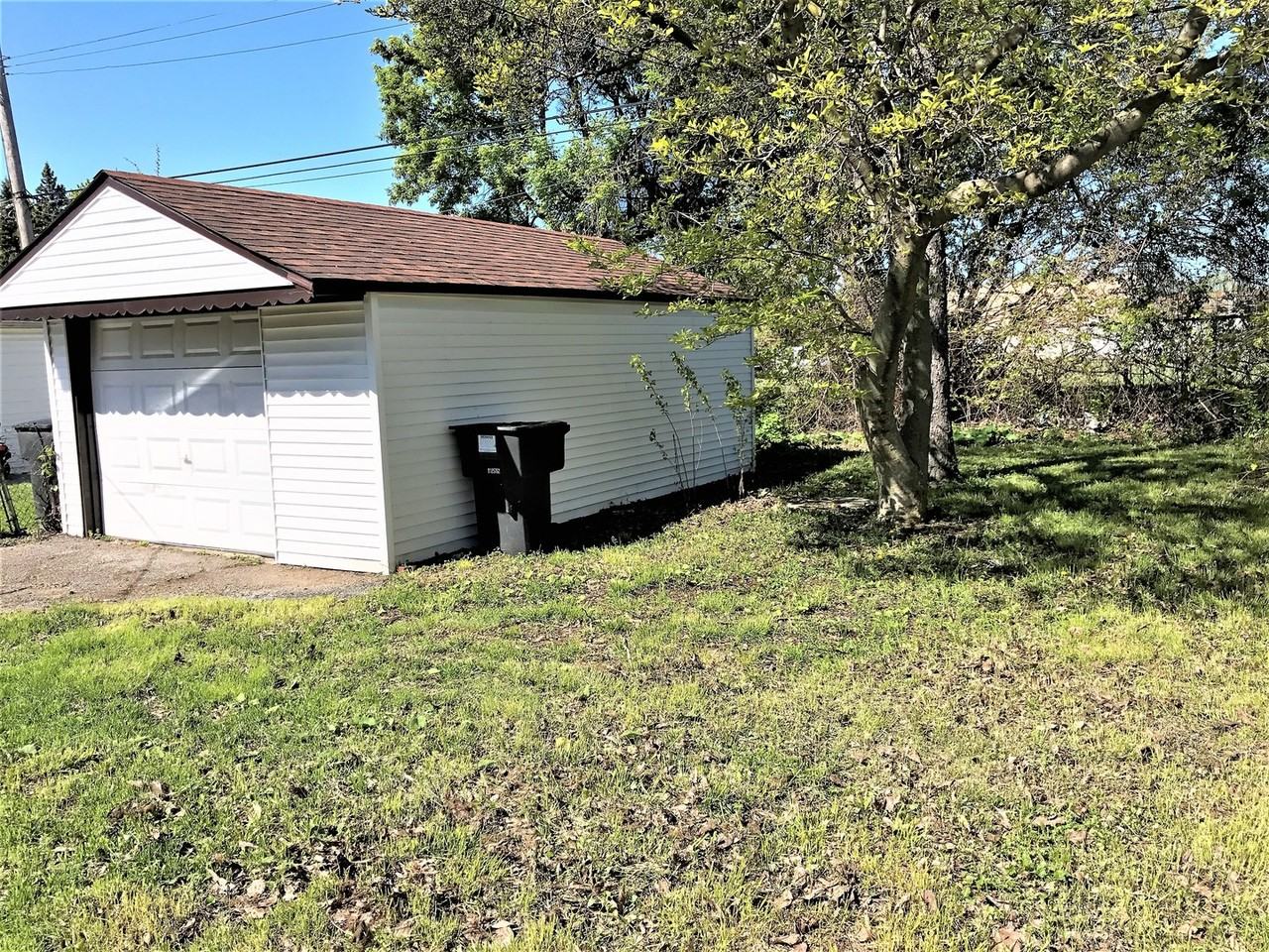 9997 Whitcomb St - Photo 2 of 24
