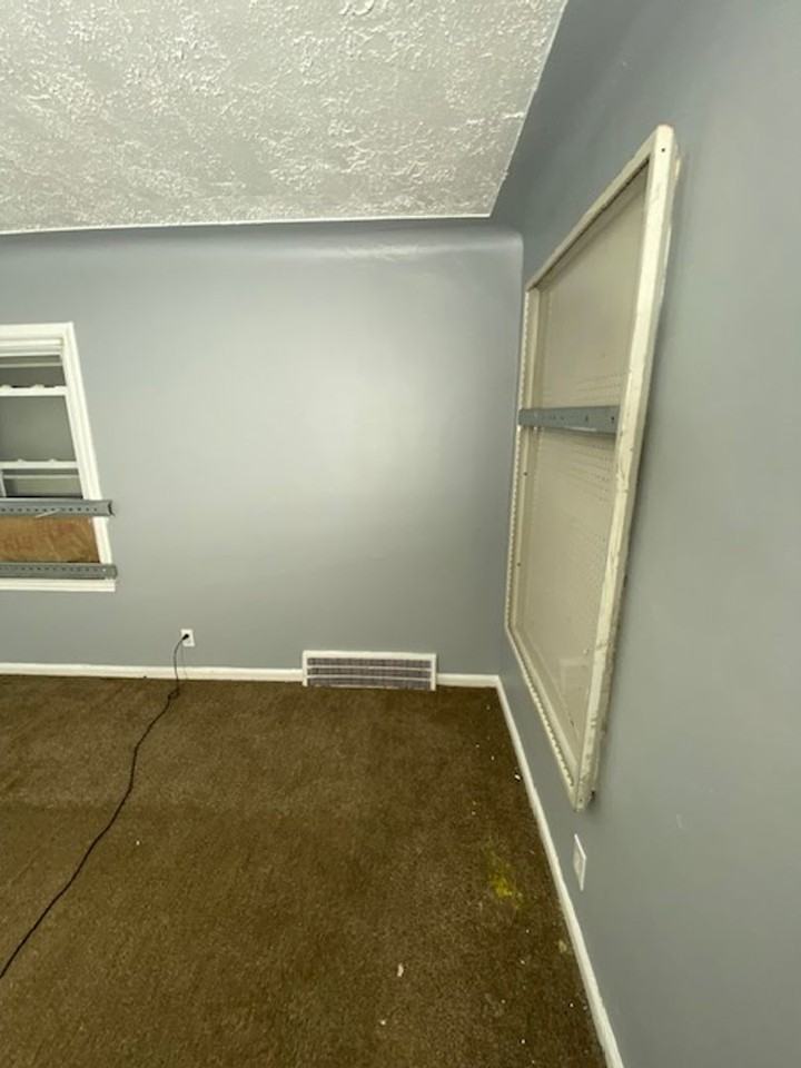 9997 Whitcomb St - Photo 7 of 24