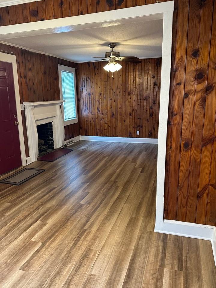 1401 Sidney Ave - Photo 3 of 18