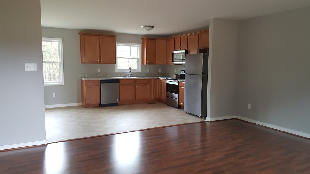 11031 Genito Rd - Photo 2 of 19