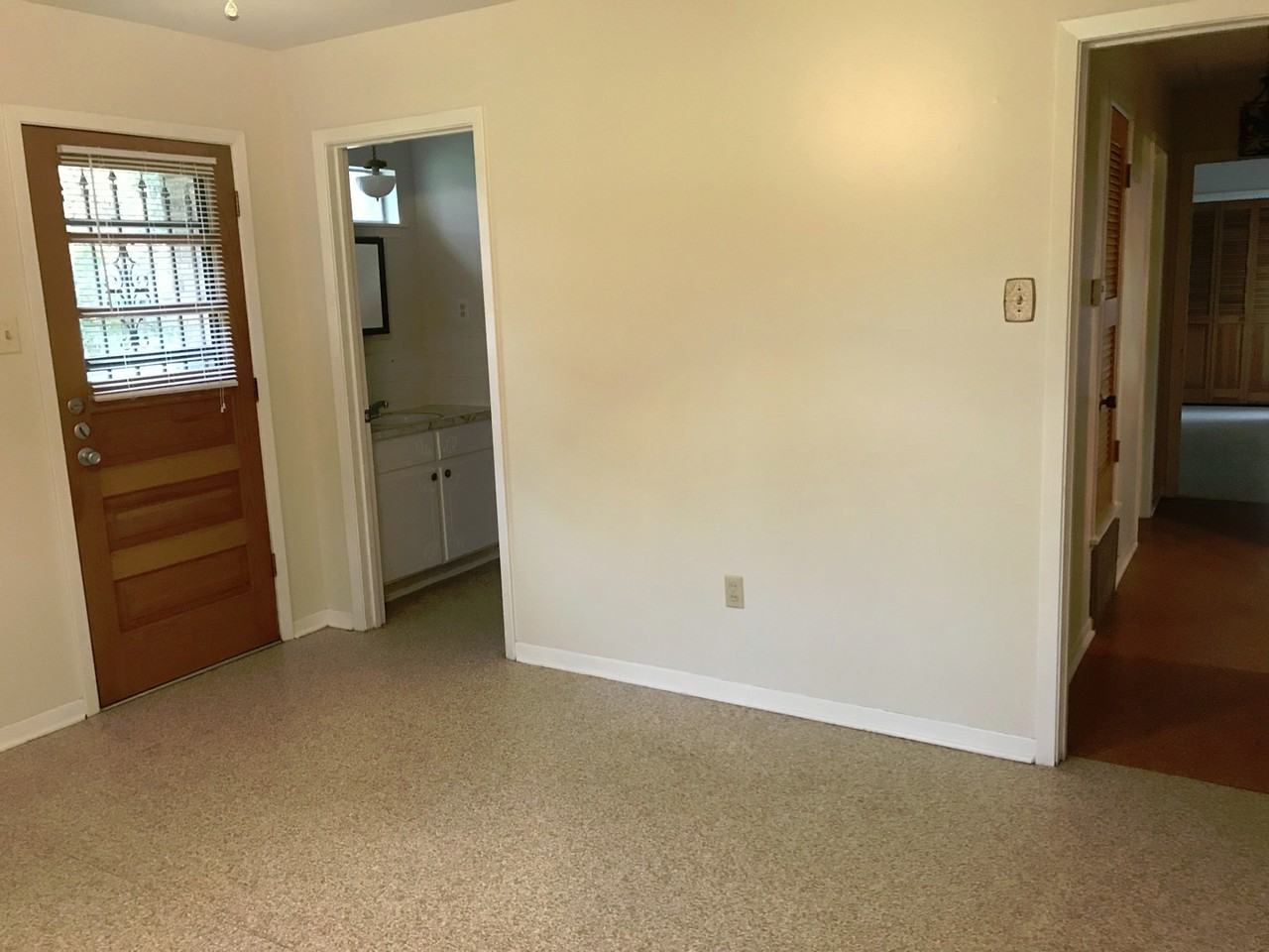 13001 Woodway Dr - Photo 2 of 14
