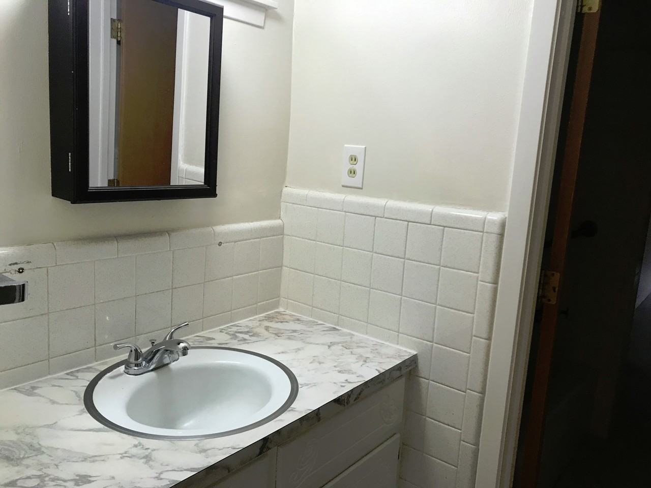 13001 Woodway Dr - Photo 4 of 14