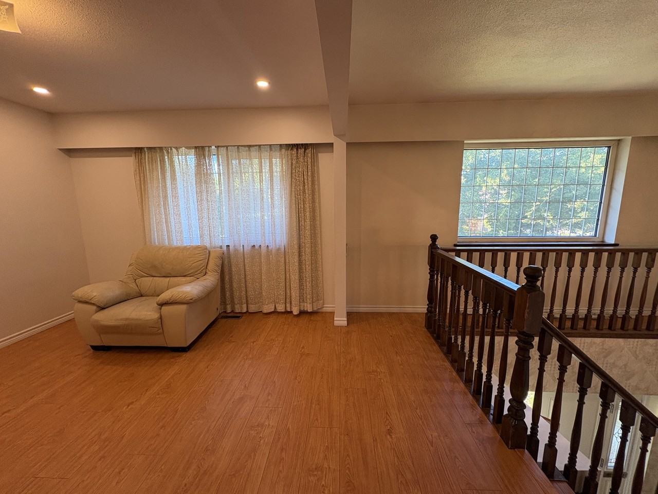2248 East 45th Avenue - Photo 4 of 22