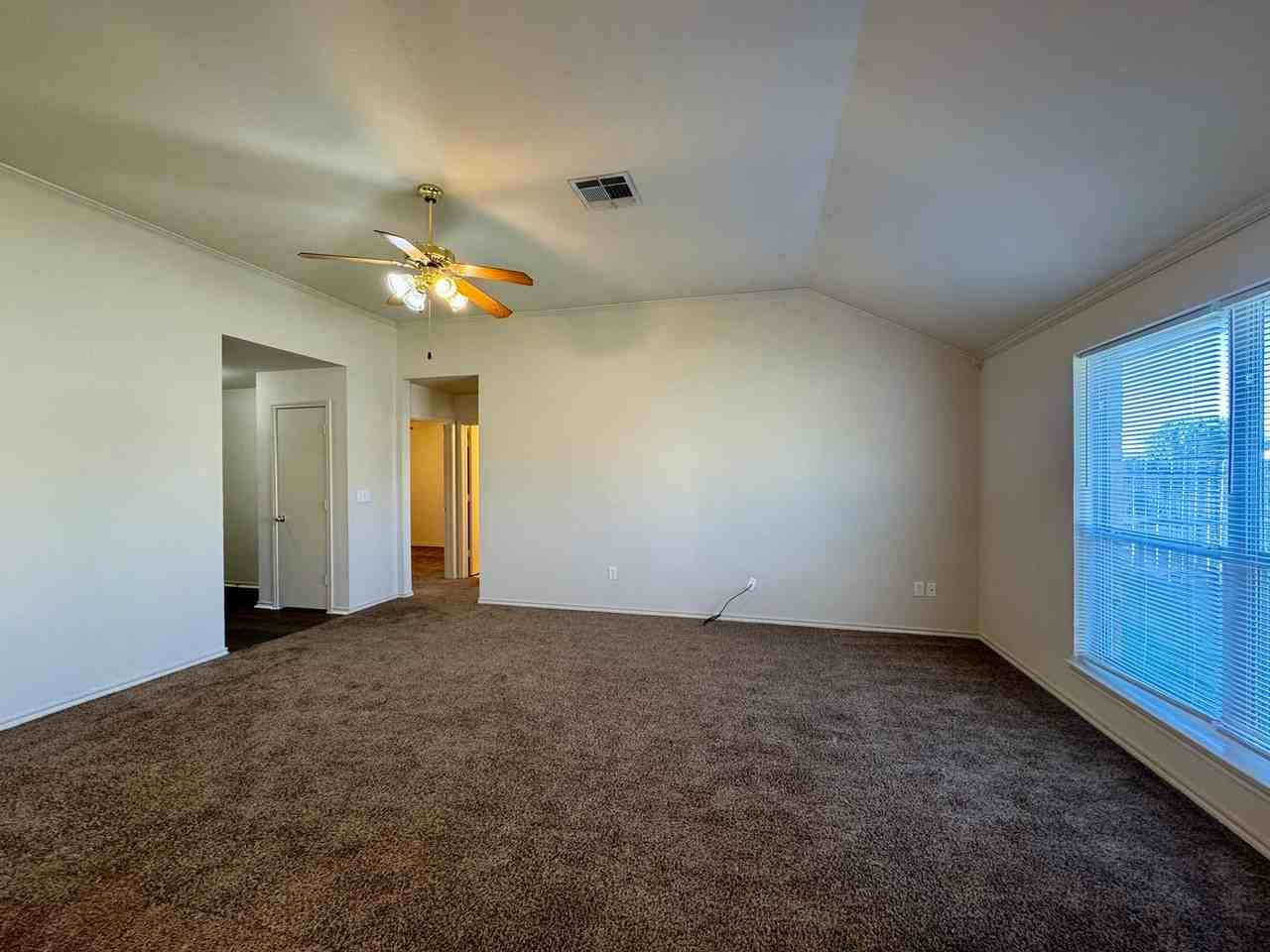 10201A Iris Ln - Photo 7 of 13