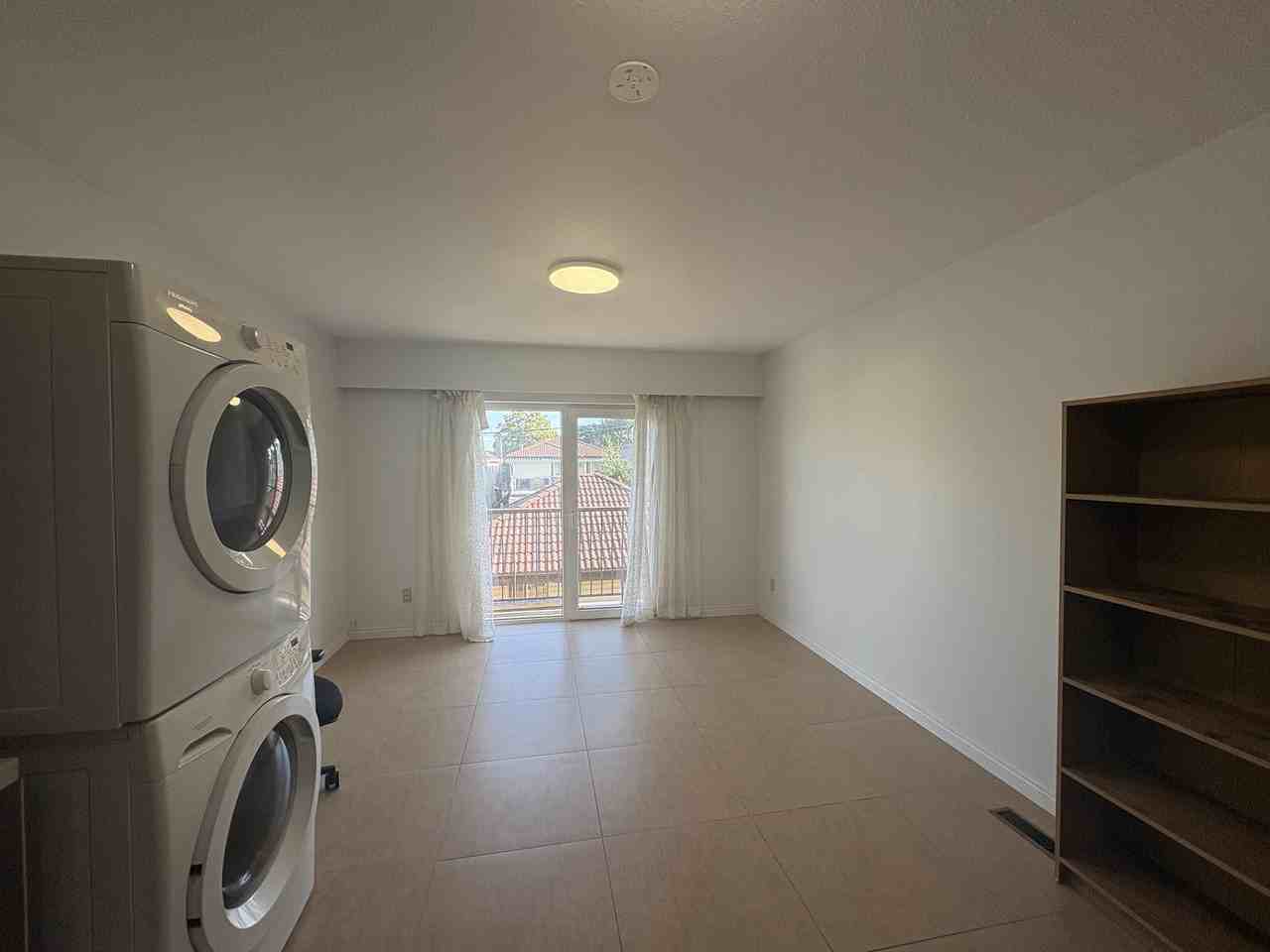 2248 East 45th Avenue - Photo 7 of 22