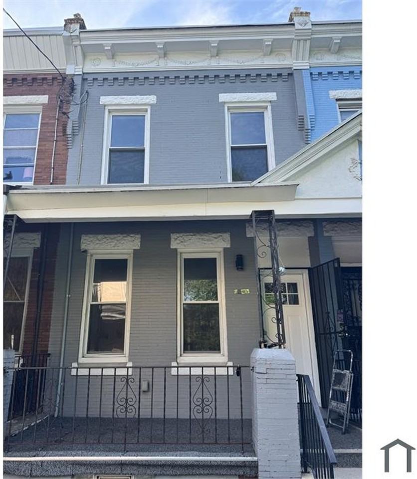 2531 N Dover St - Photo 2 of 11