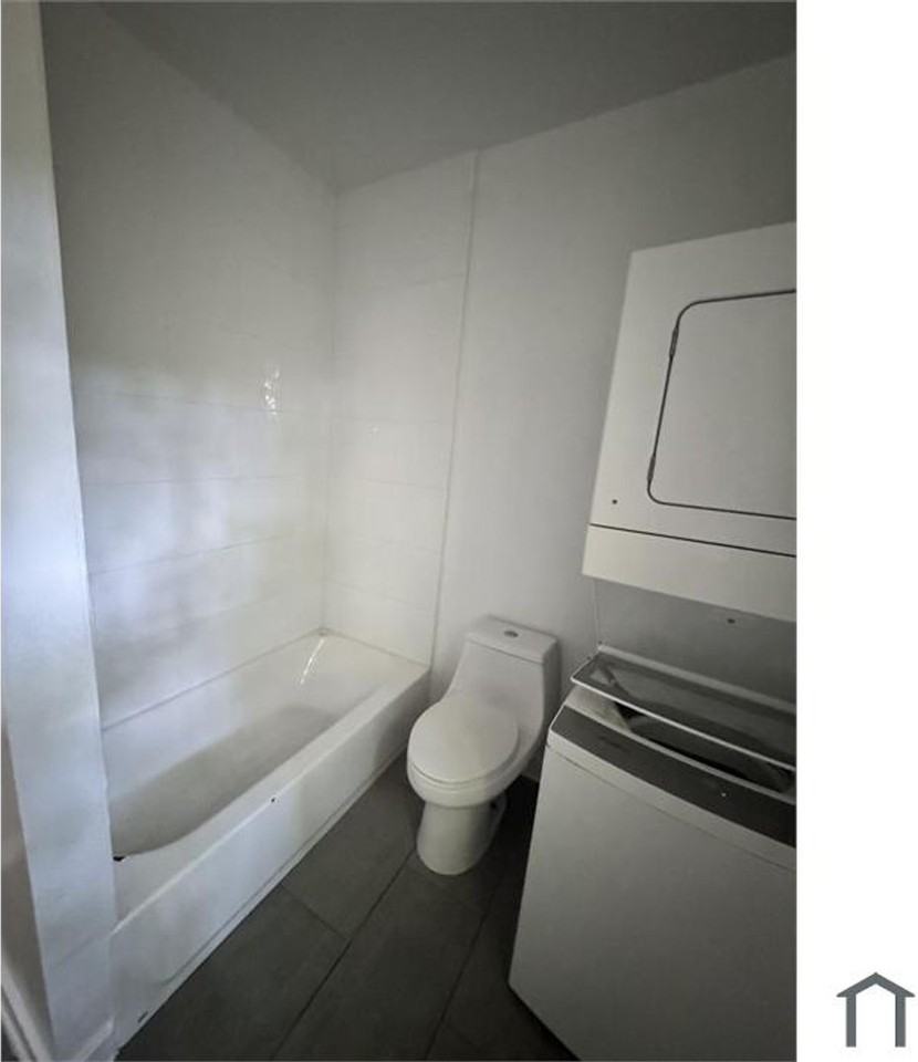 2531 N Dover St - Photo 7 of 11