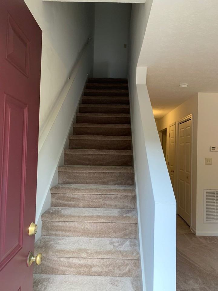 1125 College St - Photo 3 of 18