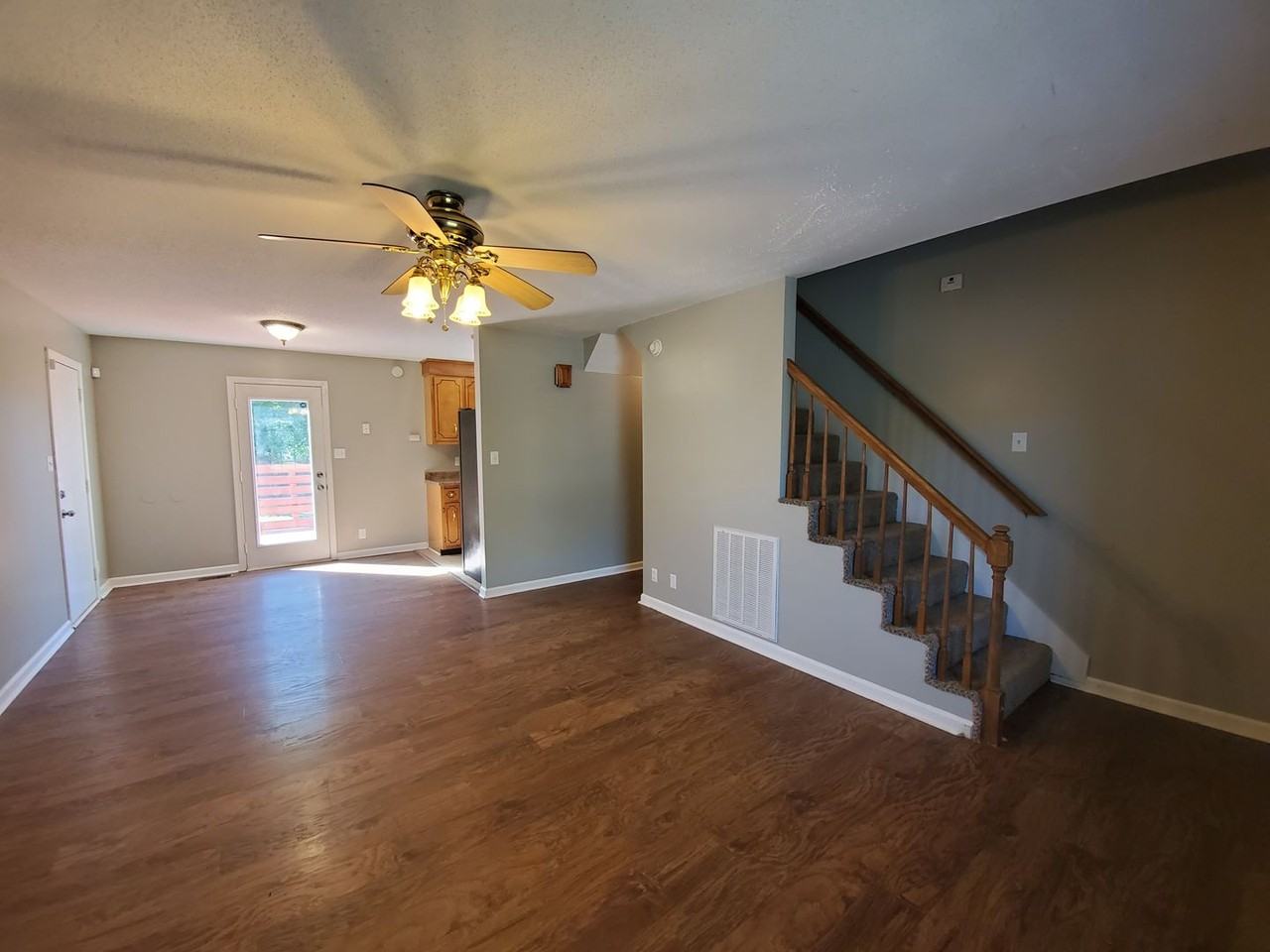 3406 Oak Lawn Dr - Photo 2 of 21