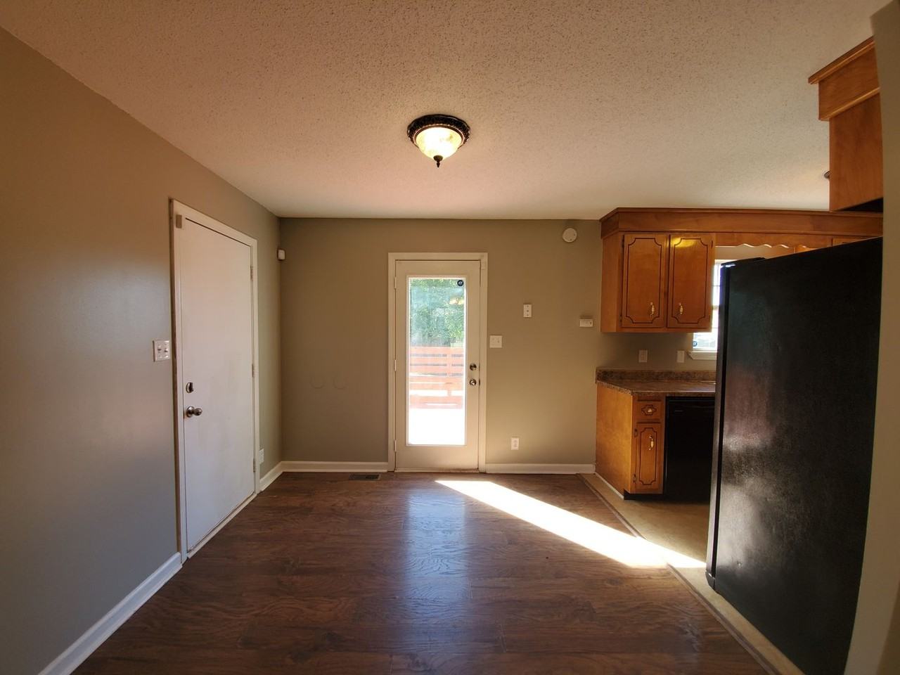 3406 Oak Lawn Dr - Photo 4 of 21