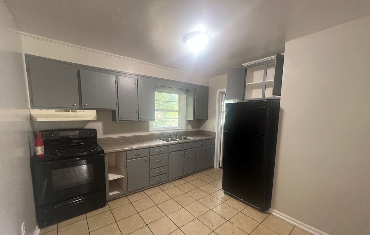 926 Westside Blvd Nw - Photo 5 of 8