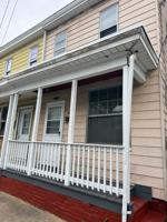 featured image of 421 N Pitt St