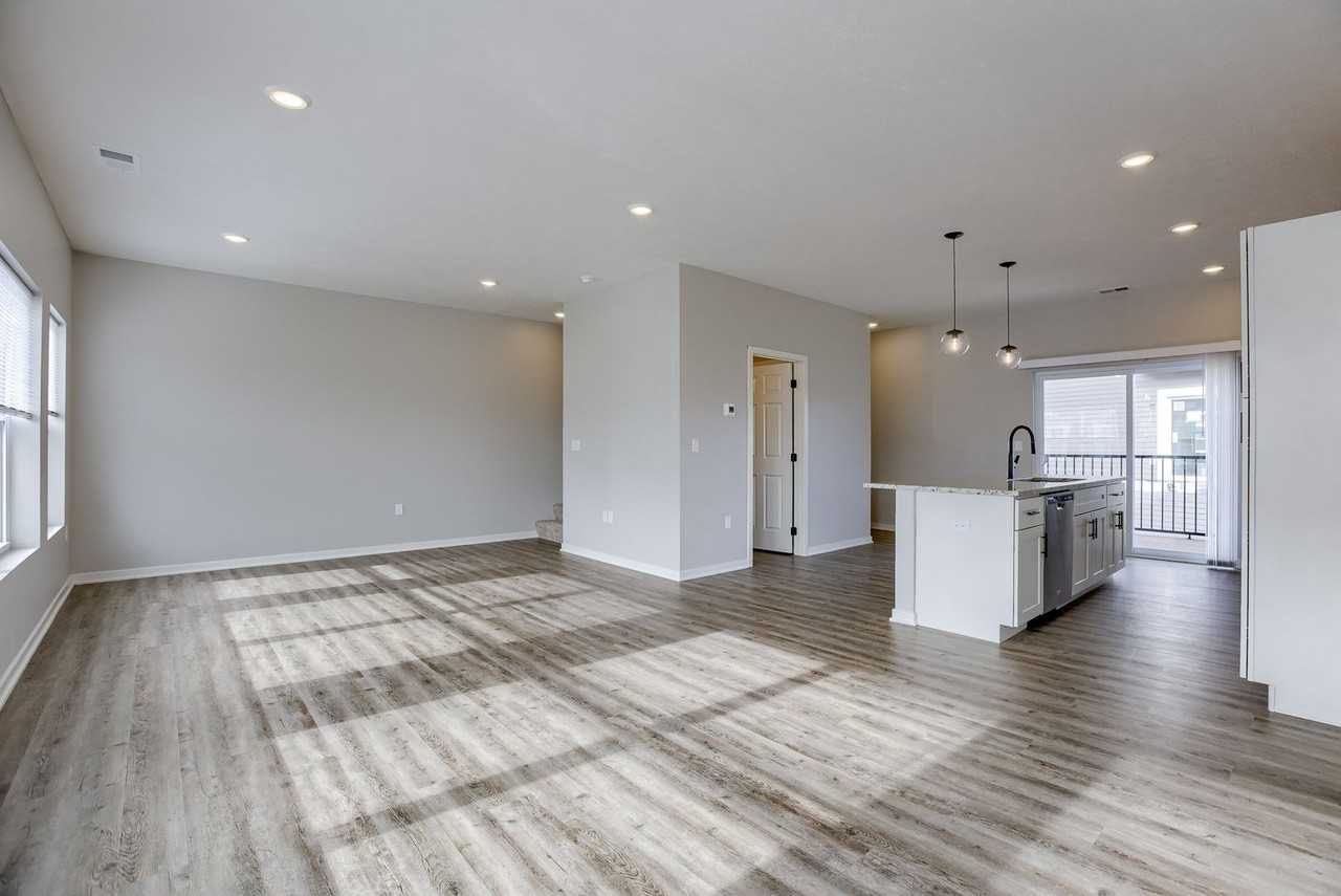 20874 T Ct - Photo 6 of 24