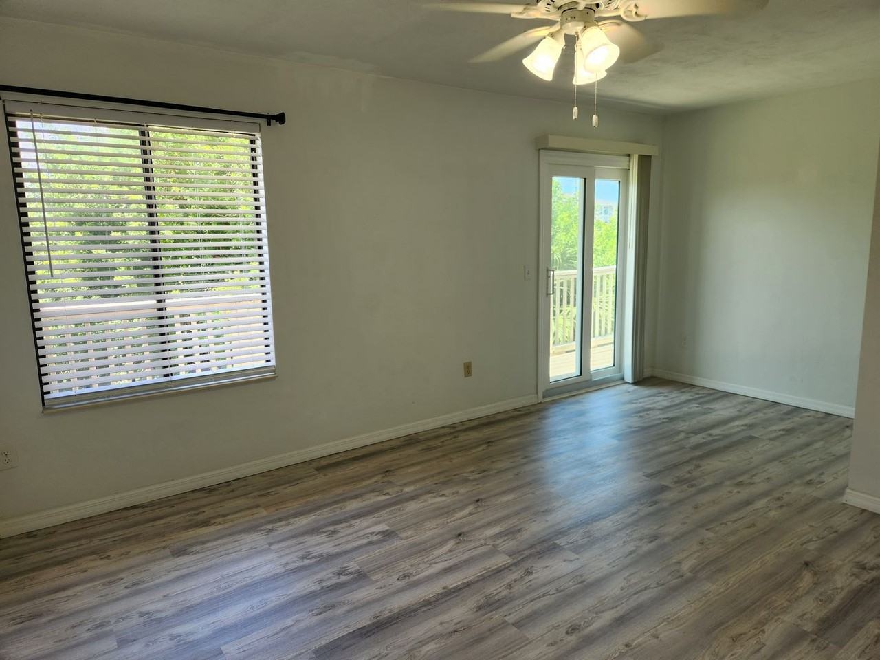 28 Jana Dr - Photo 4 of 20