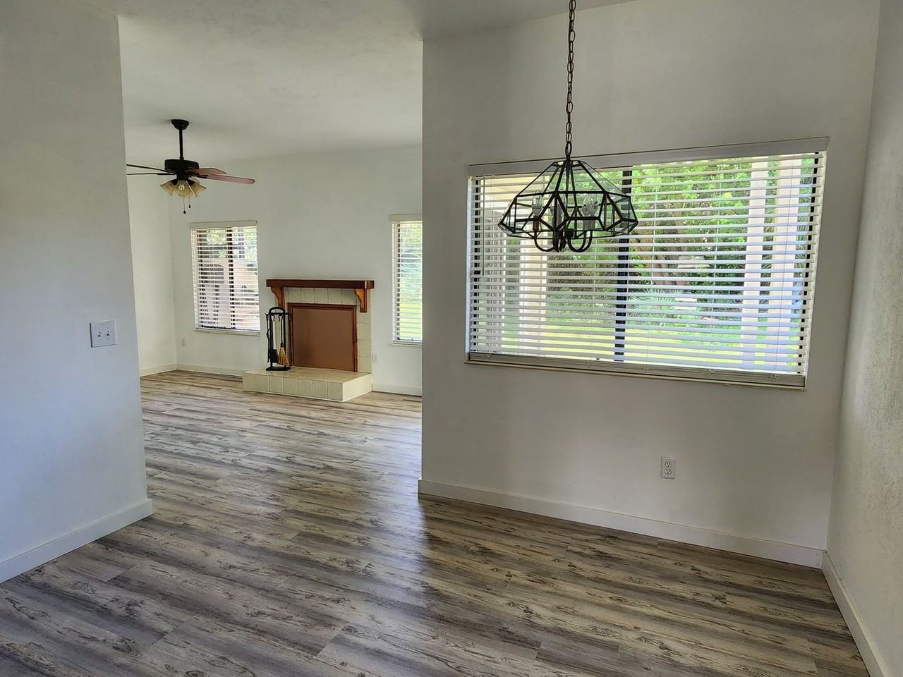 28 Jana Dr - Photo 5 of 20