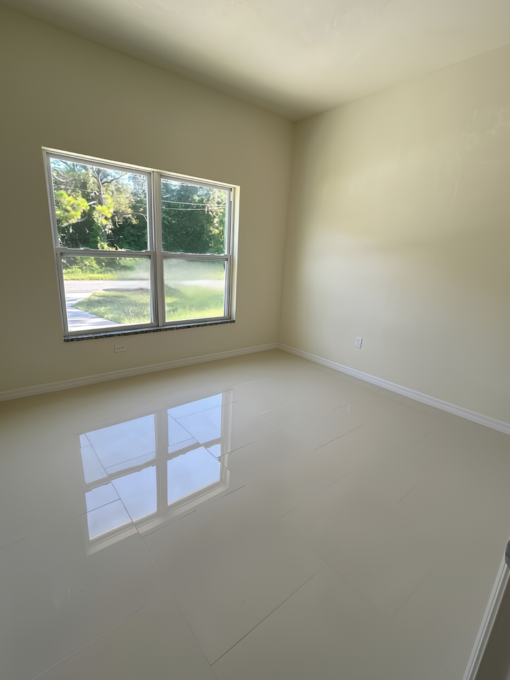 3212 Oleander Dr - Photo 5 of 9