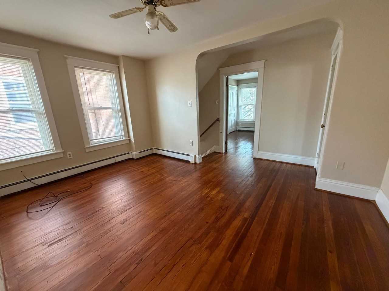 1432 Monroe St - Photo 7 of 10